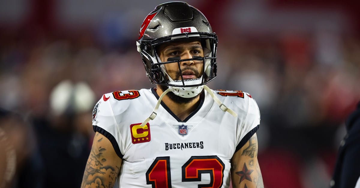 Bucs optimistic about new offense despite Mike Evans contract