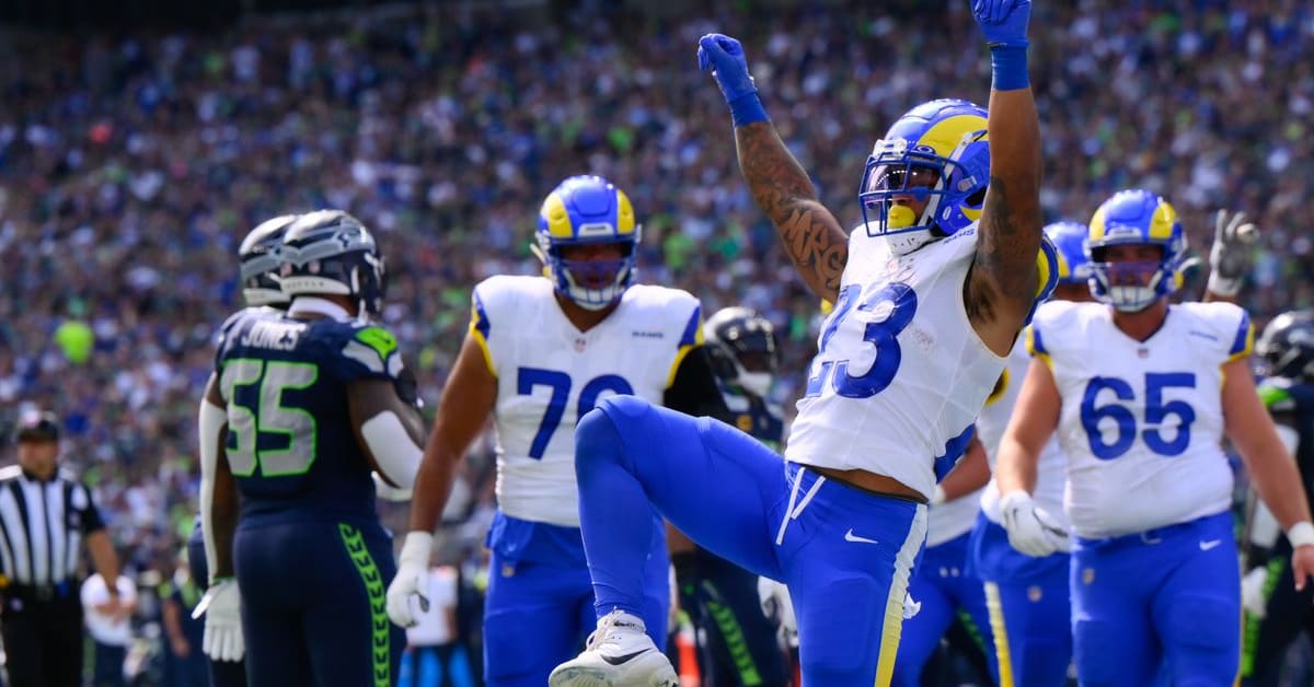 Seattle Seahawks Suffer Historic Second-Half Stall in Loss to Los Angeles  Rams - Sports Illustrated Seattle Seahawks News, Analysis and More