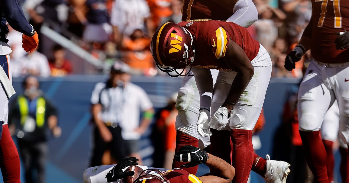 Broncos' Kareem Jackson ejected after vicious helmet-to-helmet hit on  Commanders' Logan Thomas