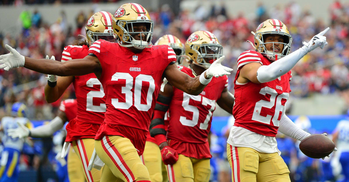 Daniel Jones Looked Utterly Baffled by the 49ers Defense and Fans