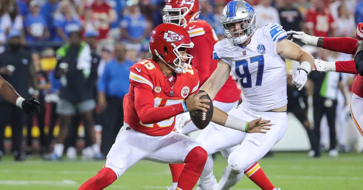 Detroit Lions defensive end Aidan Hutchinson brushes off Minnesota