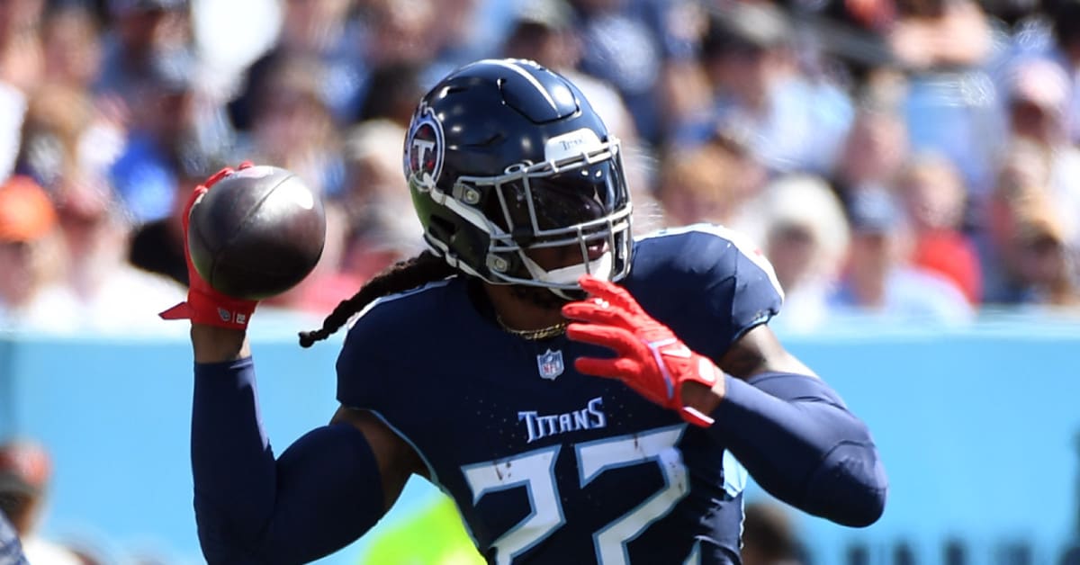 Derrick Henry runs and passes for TD as Titans send Packers deeper