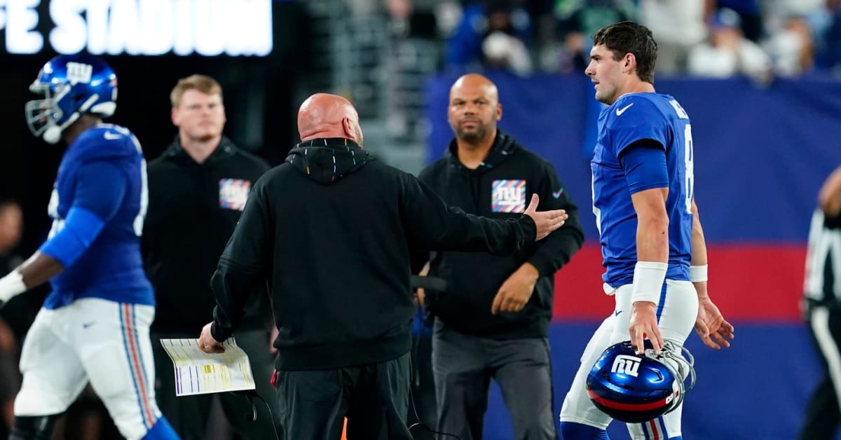 New York Giants Hold 7-3 Halftime Lead Over Texans - Sports Illustrated New  York Giants News, Analysis and More