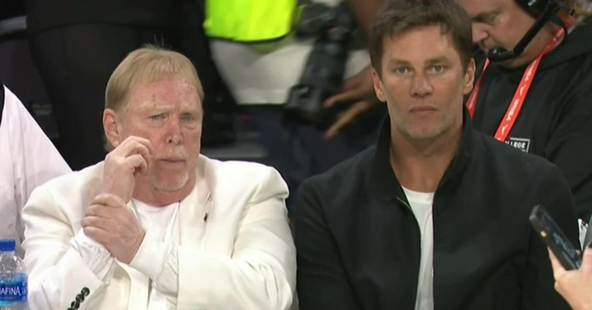 This Awkward Photo Of Tom Brady And Mark Davis At WNBA Finals Became A ...