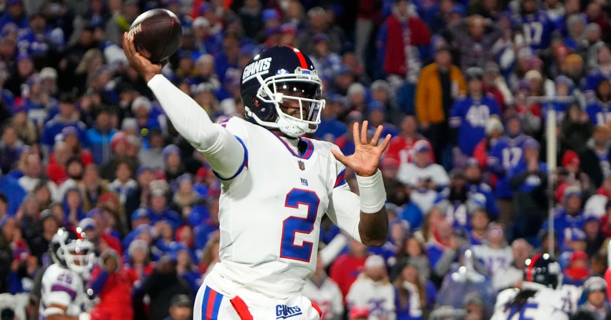 Giants' QB Daniel Jones (neck) is OUT for Sunday night's game vs. Bills.  Giants' QB Tyrod Taylor will start against Buffalo.