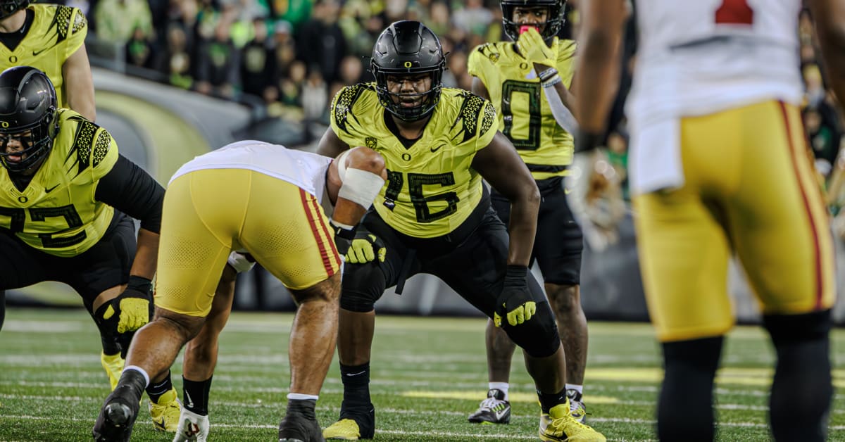 Oregon Football: Oregon Ducks Offensive Line Named Semifinalist for Joe ...