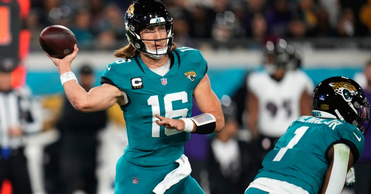 Jaguars’ Trevor Lawrence in Concussion Protocol Following Loss to ...