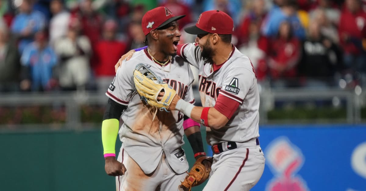 Bonds Forged in Arizona Motivate Gurriel's Return to D-backs - Sports  Illustrated Arizona Diamondbacks News, Analysis and More