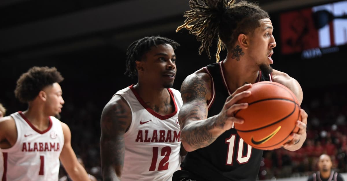 South Carolina Men's Basketball Team To Play Next 2-3 Weeks Without ...