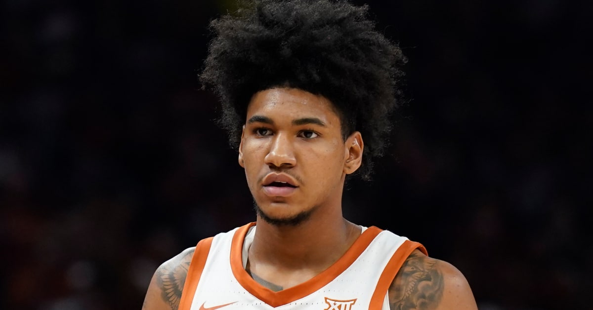 Texas F Dillon Mitchell 'leaning towards' staying in 2023 NBA