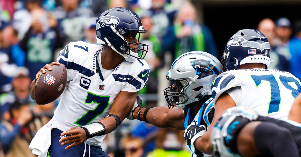 Seahawks improve record to 2-1 with win over Carolina Panthers