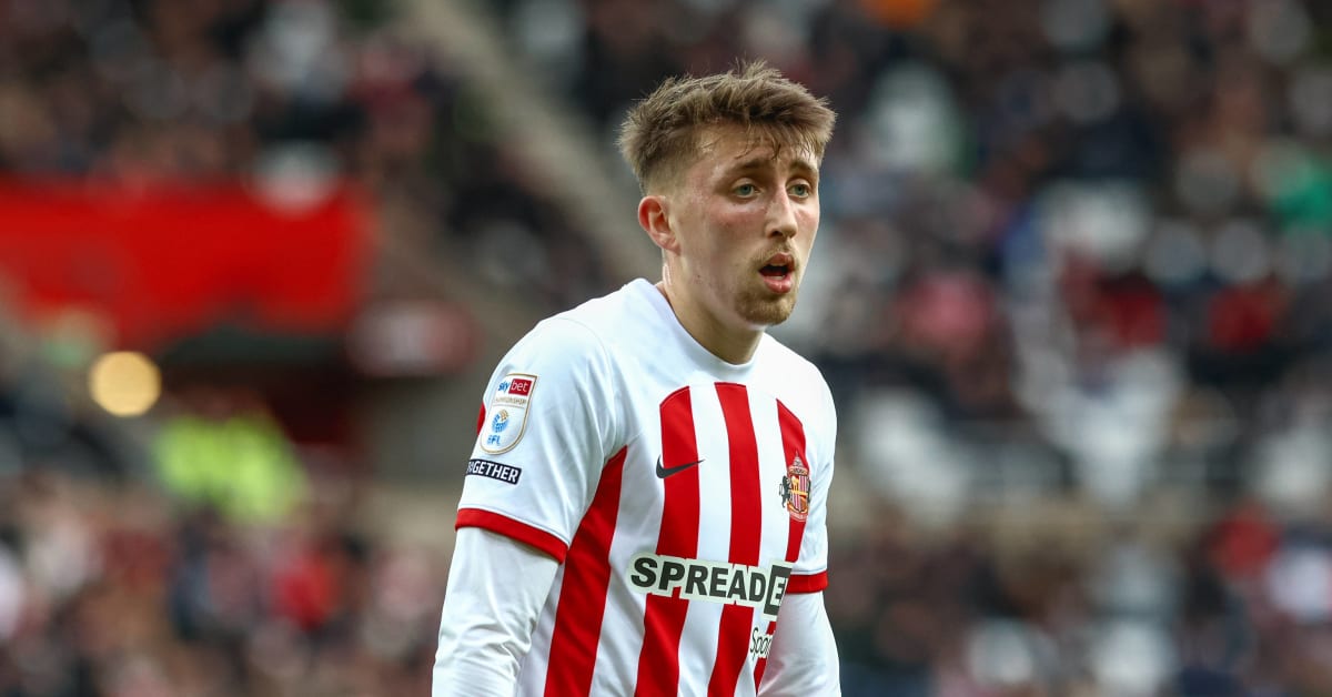 'He drove us forward' - Sunderland boss praises Dan Neil role in ...