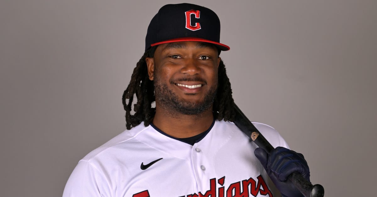 Guardians reportedly have Josh Bell on their list - Covering the