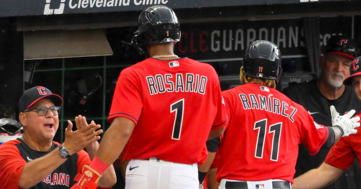 Why Jose Ramirez wears a chain with a photo of himself during Guardians  games