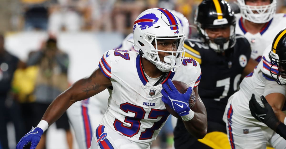 Buffalo Bills running back Darrynton Evans (37) runs the ball