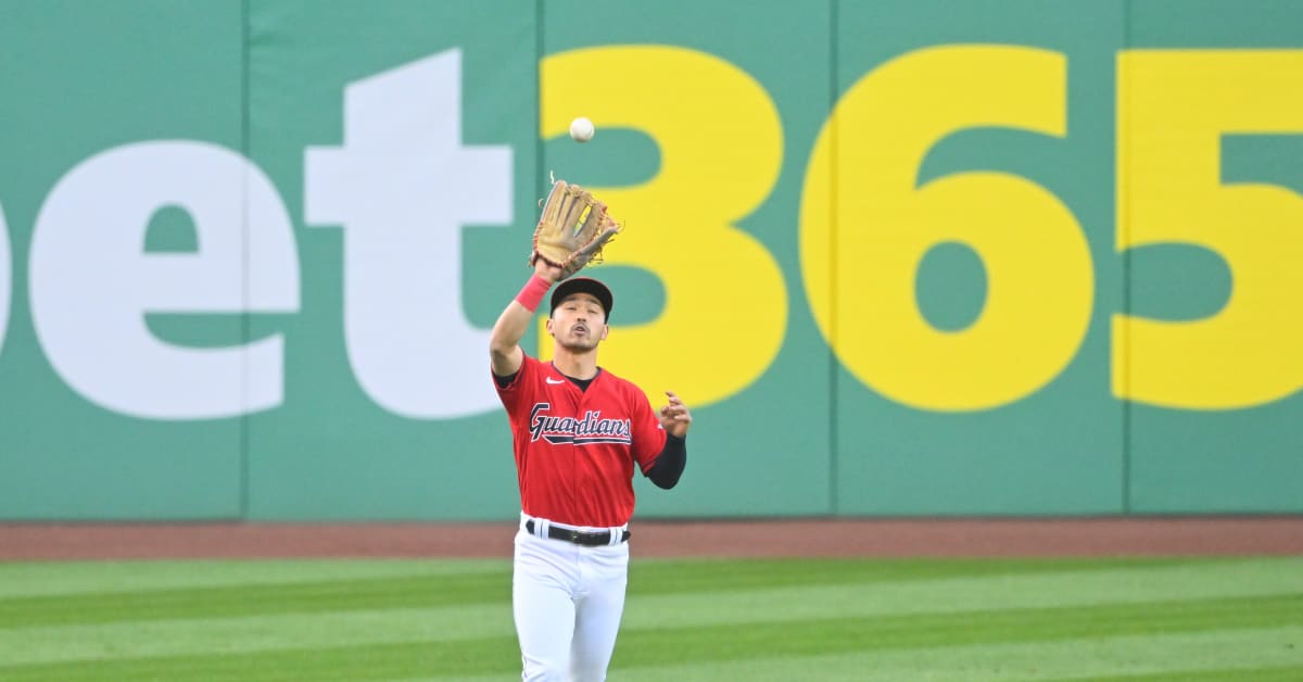 WATCH: Josh Bell Hits First Home Run In A Guardians Uniform - Sports  Illustrated Cleveland Guardians News, Analysis and More