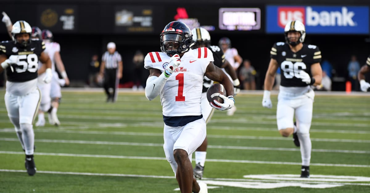 Look Ole Miss Rebels Reveal Uniform Combination For Road Game Vs Auburn Tigers The Grove 8384