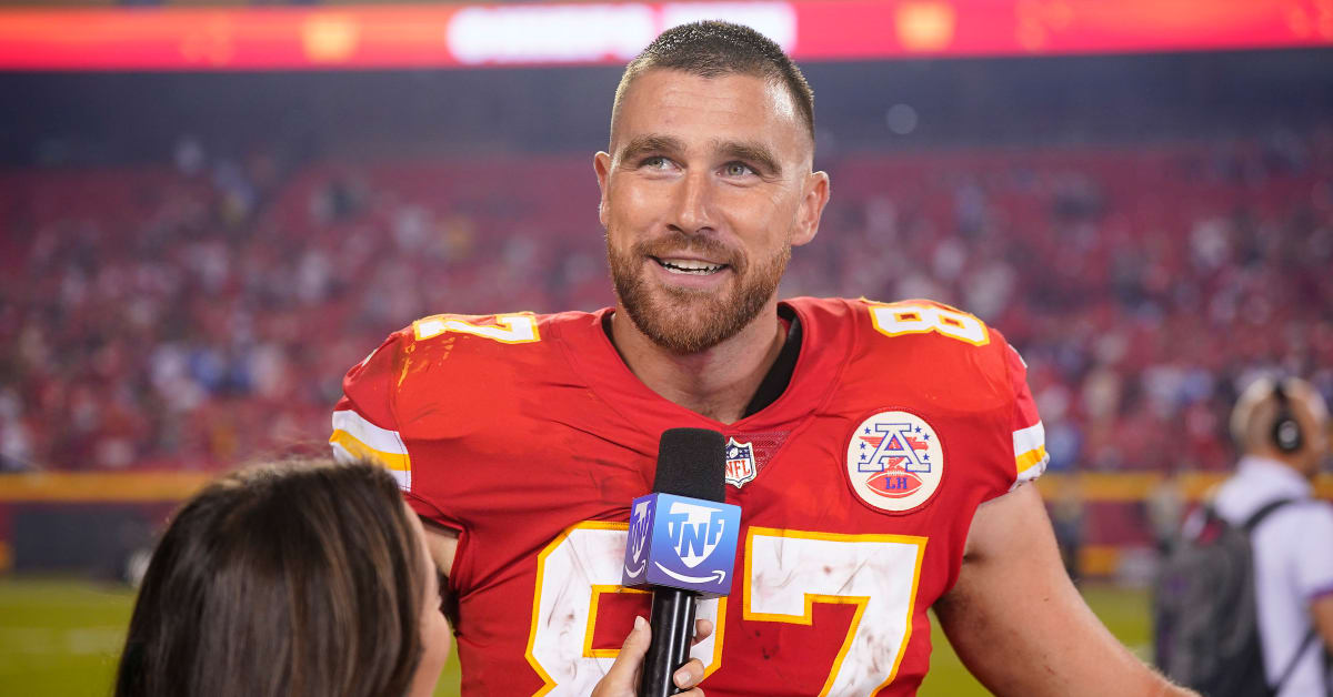 Travis Kelce Wears Affordable Nike Dunk Shoes Before Kansas City