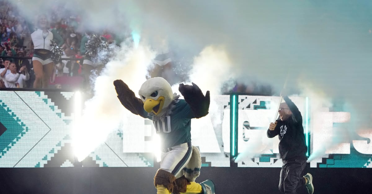 Eagles First Team to Reach NFL Playoffs - Sports Illustrated All Hogs News,  Analysis and More