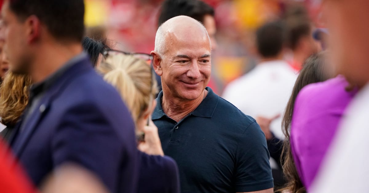 Report: Jeff Bezos might sell the Washington Post, buy the Washington  Commanders from Dan Snyder - Hogs Haven