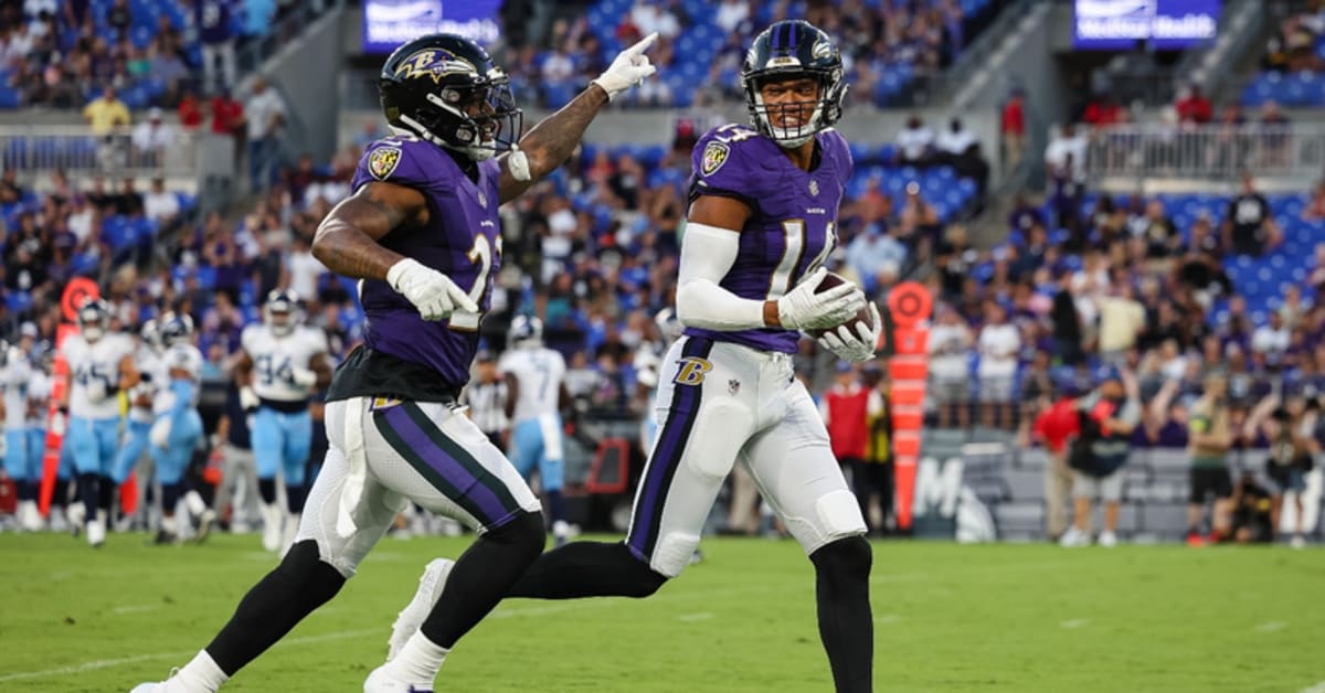 Baltimore Ravens safety Kyle Hamilton (14) warms up before an NFL football  game against the Carolina Panthers, Sunday, Nov. 20, 2022, in Baltimore.  (AP Photo/Nick Wass Stock Photo - Alamy