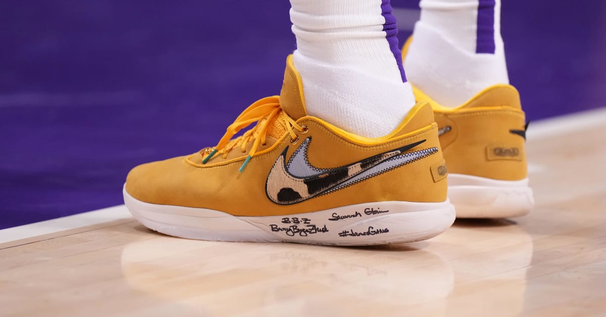 L.A. Lakers F LeBron James dons special multicolor LeBron 20s