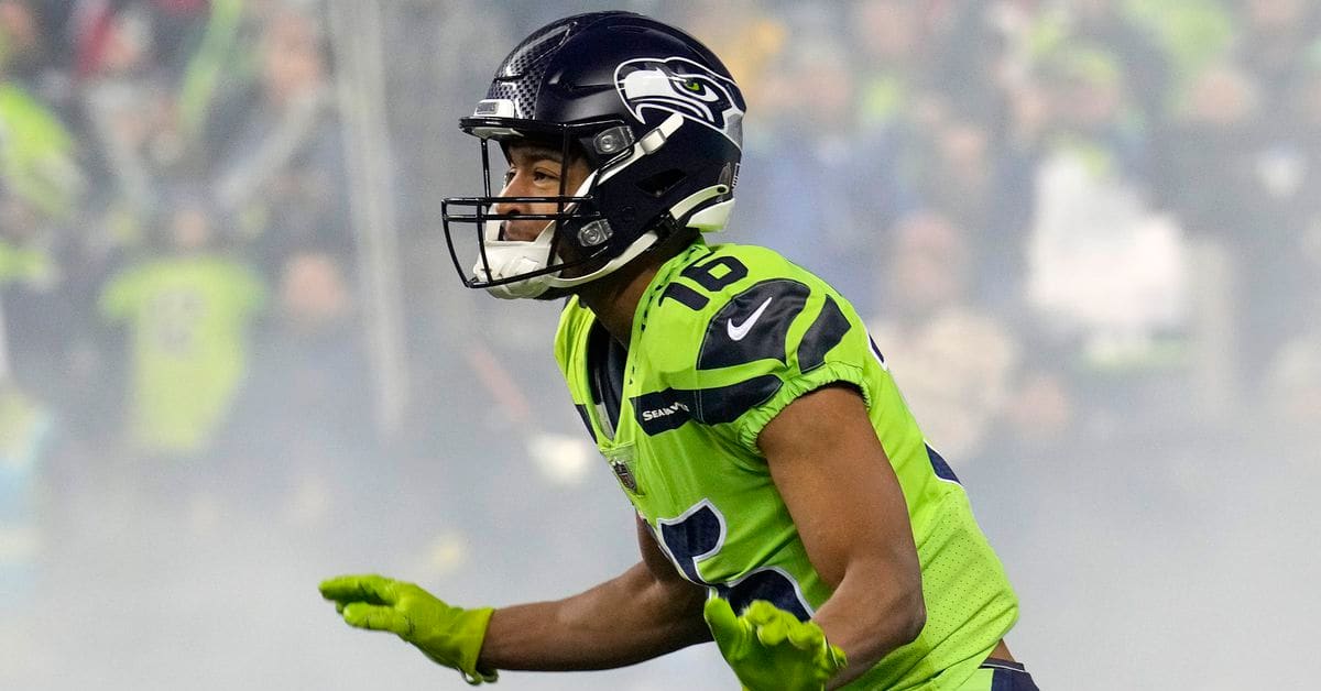 Seattle Seahawks: Tyler Lockett Misses Practice With Hip Injury