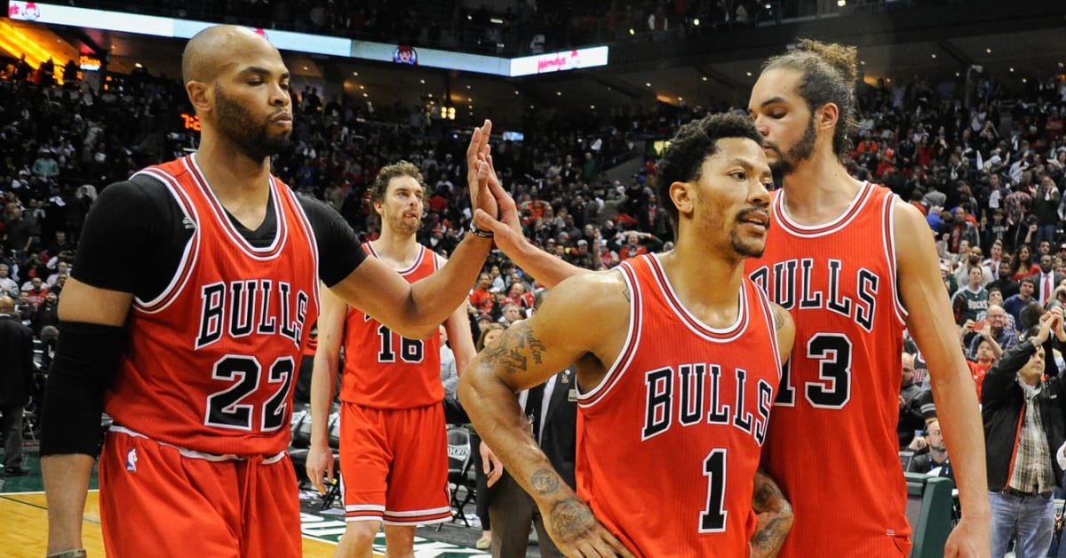 Should Derrick Rose's Jersey be Retired? The Man Himself Shared Some  Thoughts - Bleacher Nation