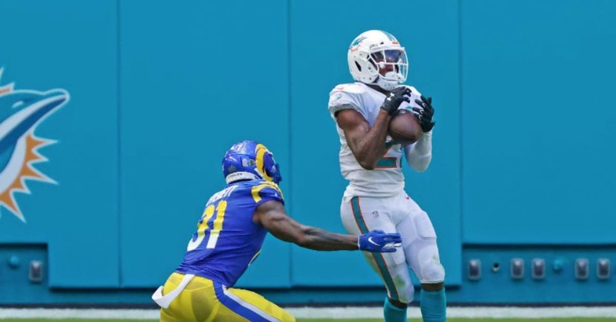 Miami Dolphins defensive back Eric Rowe (21) looks to defend during an NFL  football game against the Cincinnati Bengals on Thursday, September 29,  2022, in Cincinnati. (AP Photo/Matt Patterson Stock Photo - Alamy