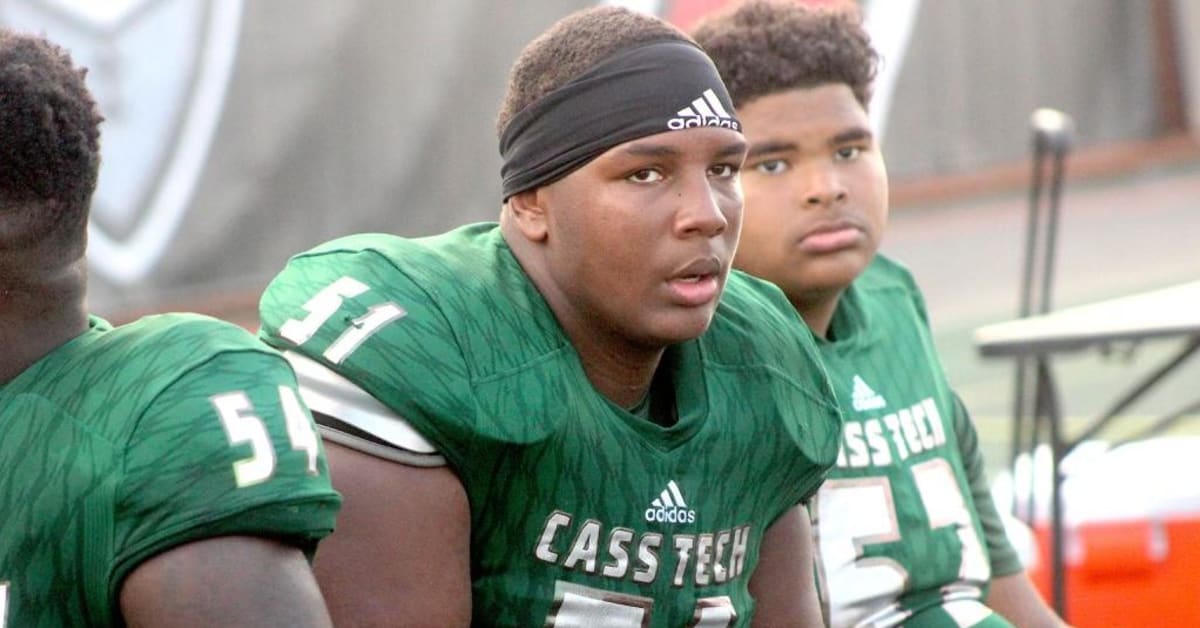 College Football Recruiting News: Offensive And Defensive Line Recruit ...