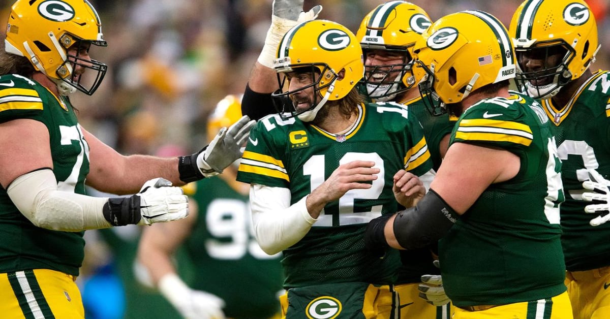 Simulating the season-long impact of Aaron Rodgers with the Packers vs.  with the Broncos, NFL and NCAA Betting Picks