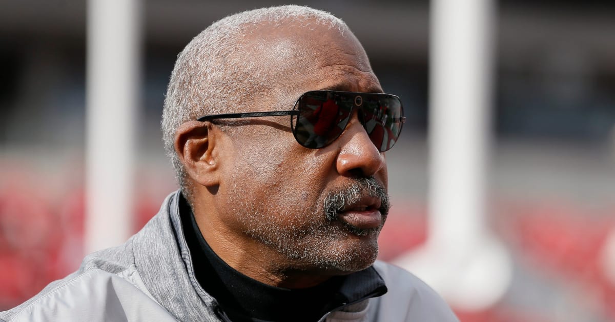 While Congress dithers on NIL, Ohio State AD Gene Smith has his own idea on  how to solve issues - Yahoo Sports