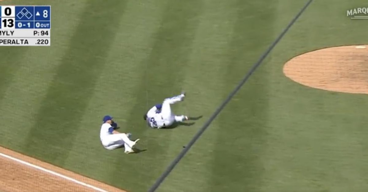 Cubs' Drew Smyly loses perfect game bid on mishap with catcher
