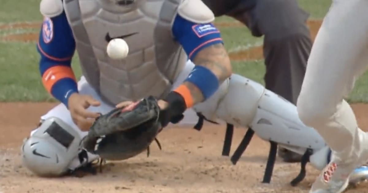 Mets' Kodai Senga's glove details go well beyond the 'Ghost Fork' logo