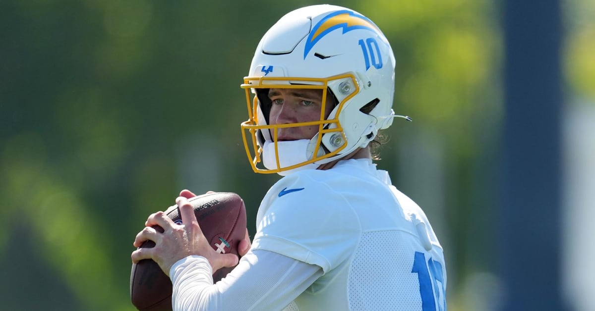 Los Angeles Chargers Training Camp Observations: Run Defense Looks Strong  vs. Dallas Cowboys, Justin Herbert's Time Spent After Practice and Other  Notes From Day 16 - Sports Illustrated Los Angeles Chargers News