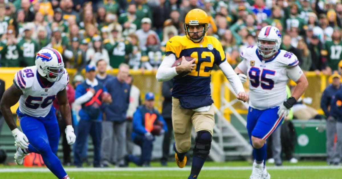 Packers at Bills Game Center  Green Bay Packers –