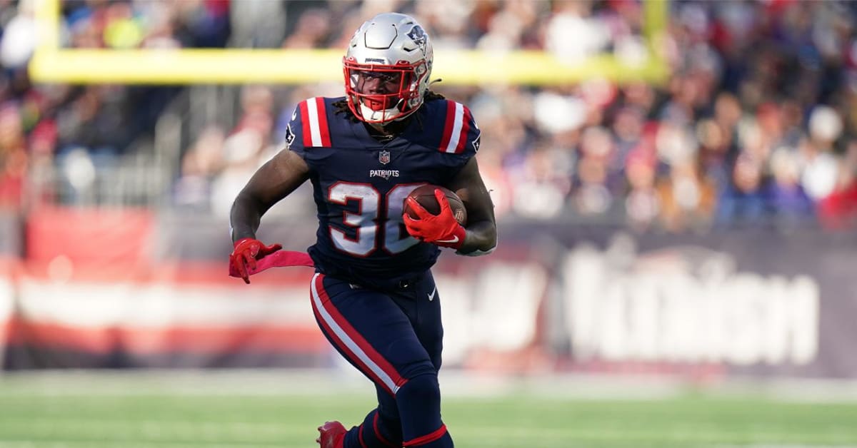 Rhamondre Stevenson Late Touchdown Not Enough For New England Patriots'  Comeback - Sports Illustrated New England Patriots News, Analysis and More