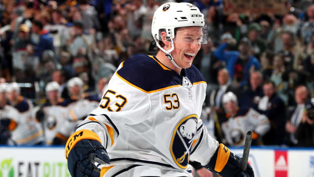 Buffalo Sabres: Jeff Skinner Embraces Expectations With New Contract 