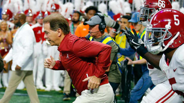 College Football Recruiting Rankings Alabama Leads Entering