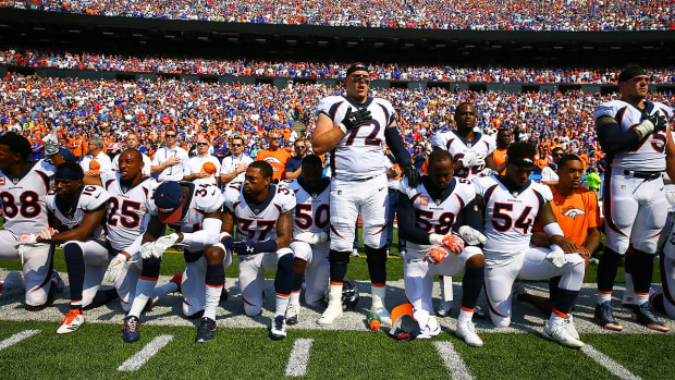 Nfl National Anthem Protest List Of Players Kneeling