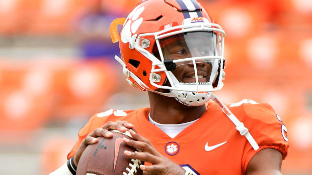 Kelly Bryant Injury Exits Game After Late Hit At His Leg