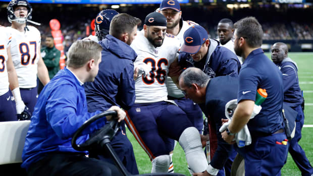 Zach Miller Snaps His Left Leg On 25 Yard Catch Video