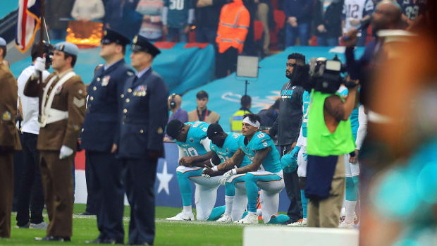 Nfl National Anthem Protest List Of Players Who Have