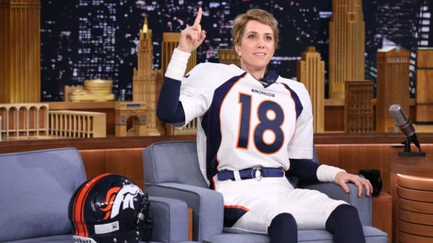 Watch Some Of Peyton Manning S Best Snl Sketches Sports