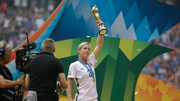 Uswnt Abby Wambach Announces Retirement Sports Illustrated 