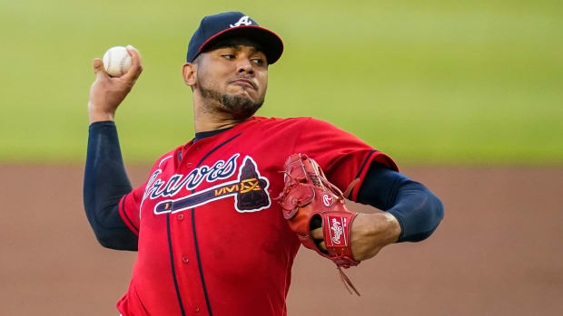 Braves linked to top prospect infielder Jose Perdomo in international free  agency - Sports Illustrated Atlanta Braves News, Analysis and More