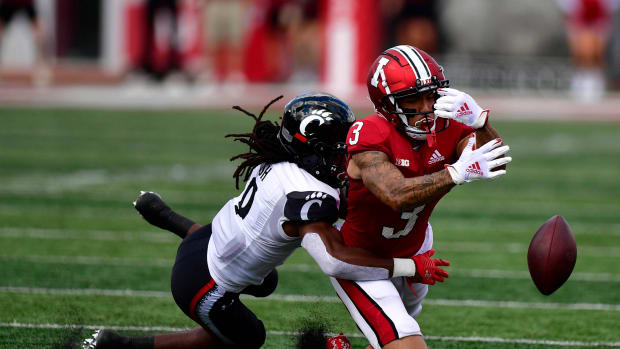 Watch: Ahmad 'Sauce' Gardner Shouts Out UC With Down The Drive Cheer While  Mic'd Up At Pro Bowl