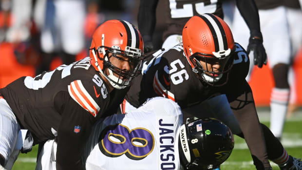 Browns' defense made a Week 1 statement in the competitive AFC North -  Sports Illustrated