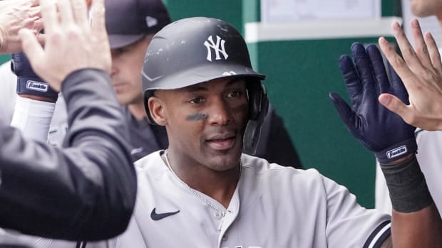 New York Yankees left fielder Miguel Andujar (41)