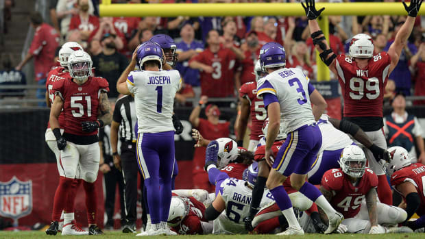 Greg Joseph (1) after he missed a field goal.